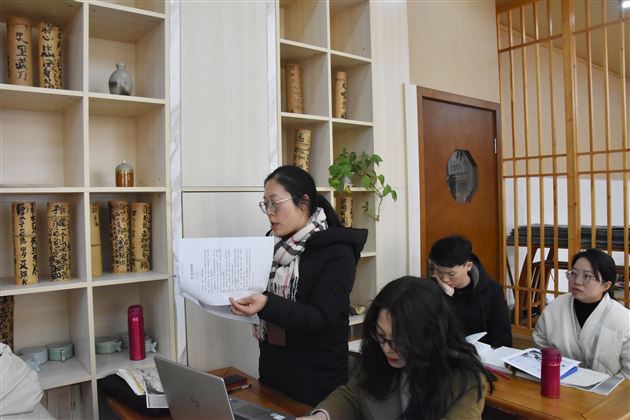 立足教材聚焦策略 深挖文本促进成长——记棠外附小全体语文教师教材解读