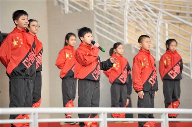 巾帼须眉心向党 携手共筑棠外梦——棠外2022年“三八”国际劳动妇女节庆祝表彰大会圆满举行