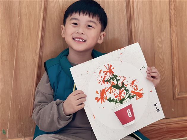 温暖三月 浓情相伴——棠外实验幼儿园开展“三八节”主题教育活动