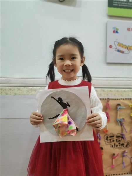 温暖三月 浓情相伴——棠外实验幼儿园开展“三八节”主题教育活动