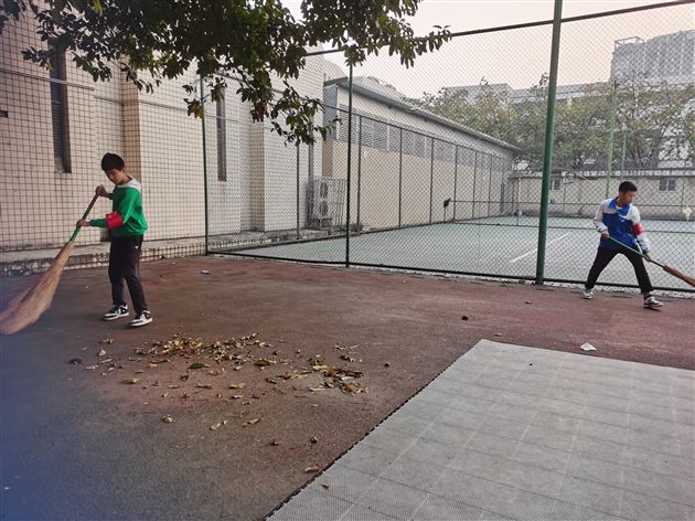 校园整洁靠你我 社会实践收获多 ——记棠外初2020级2班校内社会实践活动