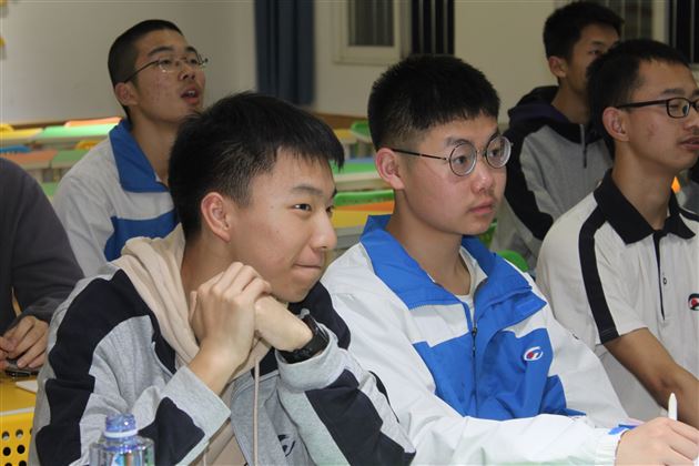 “校友分享会”之“理工人的尽头：数学？物理？还是计算机？”——棠外开展学科渗透生涯规划系列活动 