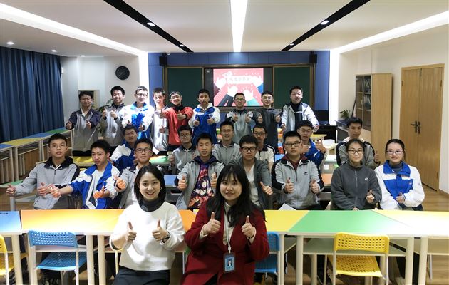 “校友分享会”之“理工人的尽头：数学？物理？还是计算机？”——棠外开展学科渗透生涯规划系列活动