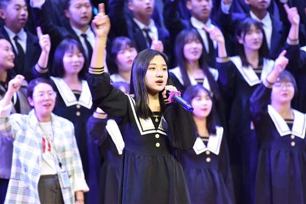 春风伴歌又一年——棠外高一合唱比赛圆满落幕 