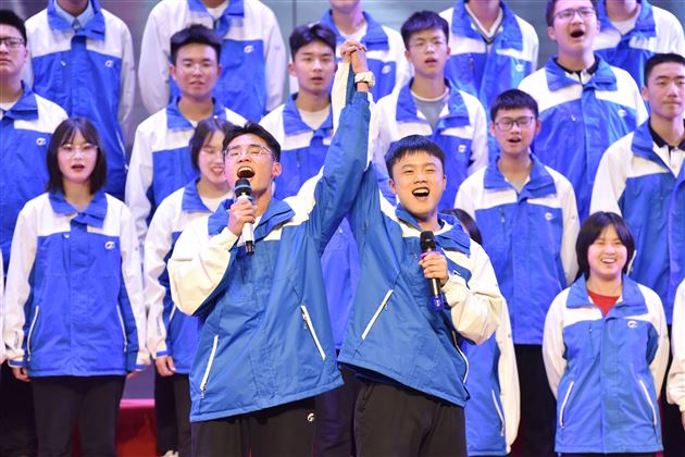 春风伴歌又一年——棠外高一合唱比赛圆满落幕 