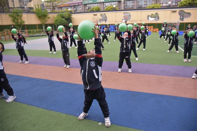 快乐运动促成长 活力早操展童心——棠外实验幼儿园举行2022春季早操评赛
