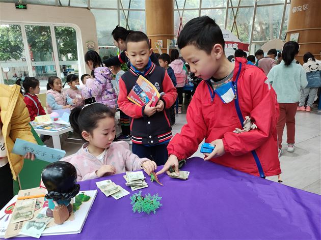小市场 大收获——棠外实验幼儿园跳蚤市场售卖活动 