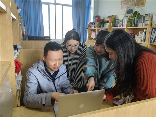 勤奋迎胜利 获奖显实力——棠外初中英语组问鼎双流区原创题命制大赛桂冠