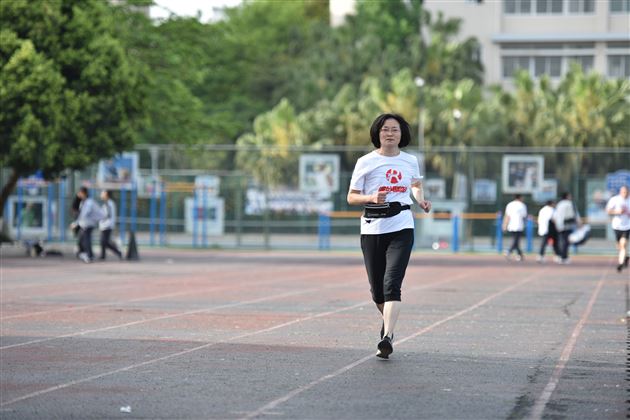 棠外第五届教职工校园欢乐跑成功举办