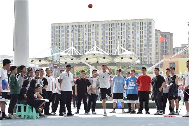 以棠外风采，致敬青春——记成都棠湖外国语学校高中第十八届田径运动会 