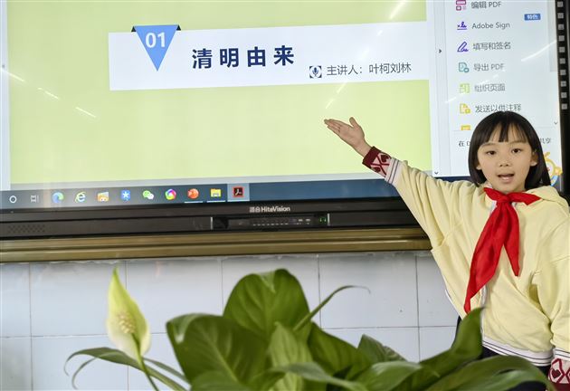 探寻传统节日  根植中华文化——记棠外附小三年级语文综合实践活动