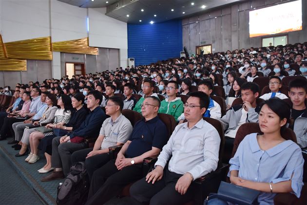 以青春之名建功新时代 以赤子之心赓续中华魂——棠外携手川大举办“青年创造力”特别主题团日活动