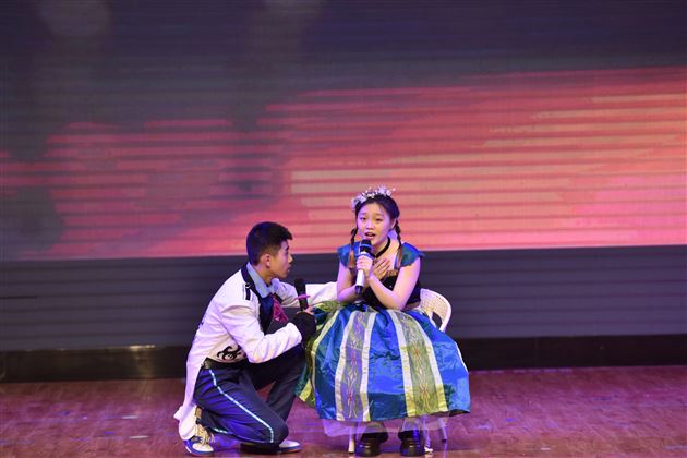 演绎中“外”经典，品味世界“文”化——棠外高中第十九届外语文化艺术节之高2020级话剧表演顺利举行 