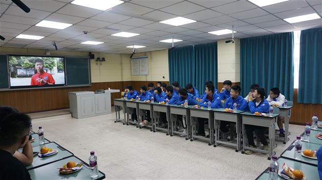 青春不散场 远行各生辉——棠外初2019级足球班举行毕业典礼