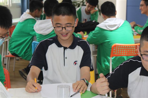 创意表达“爱自己”——棠外“5·25我爱我”心理健康节系列活动