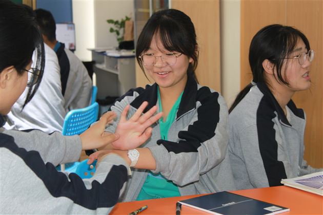 寻找快乐的密码——棠外“5·25我爱我”心理健康节系列活动