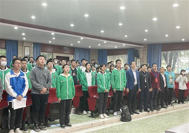 做新时代的有为青年——记2022年棠外初中新团员入团宣誓仪式