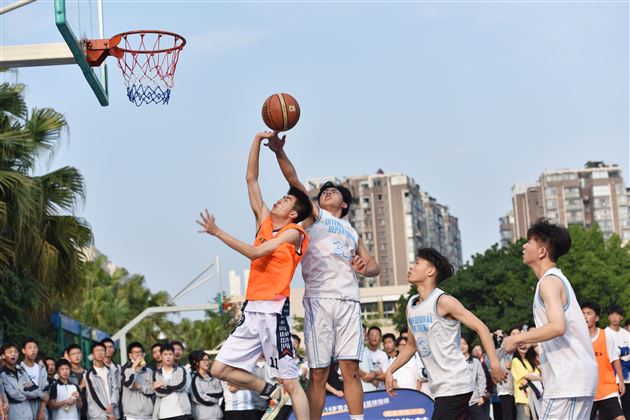 棠外举行篮球联盟（TBA）高二班级比赛