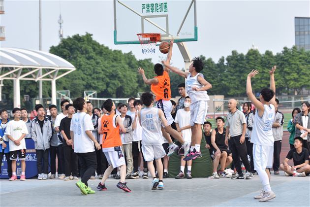 棠外举行篮球联盟（TBA）高二班级比赛