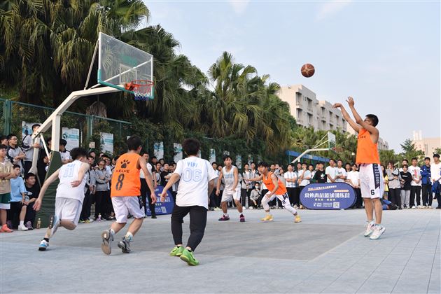 棠外举行篮球联盟（TBA）高二班级比赛