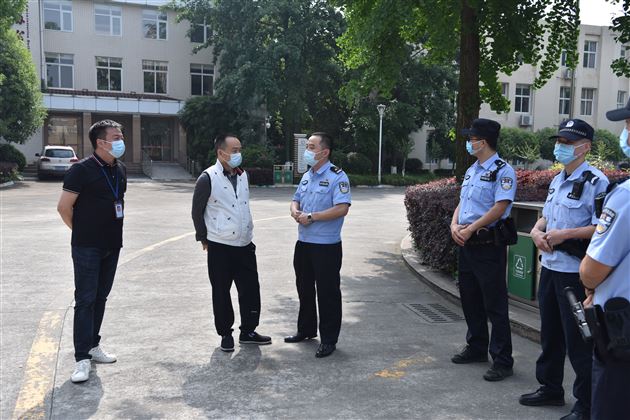 提升防暴意识和技能 构建平安校园——棠外开展防暴处突应急培训演练