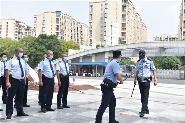 提升防暴意识和技能 构建平安校园——棠外开展防暴处突应急培训演练 