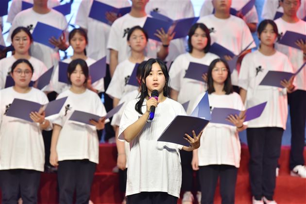 青春逢盛世 少年当高歌——记棠外高中仁譞文学社第十七届诗歌朗诵比赛