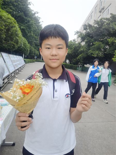 心怀光芒 花自芬芳——棠外“5.25我爱我”心理健康节系列活动