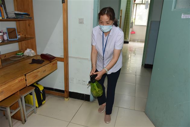 爱出者爱返 技精者业强——棠外初中开展生活老师技能大赛