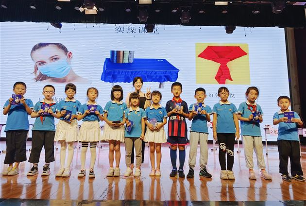 建立空间边界感 变身整理小达人——记棠外附小二年级家长义工课堂 