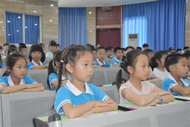 珍爱生命 保护自我——记棠外附小一年级生命健康教育活动 