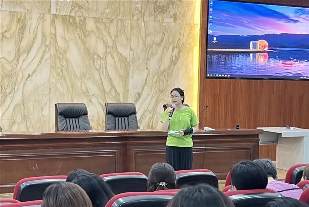 日月不肯迟 携手共前行——棠外初一语文备课组与省级骨干教师研修农村优秀初中语文教师开展联合教研