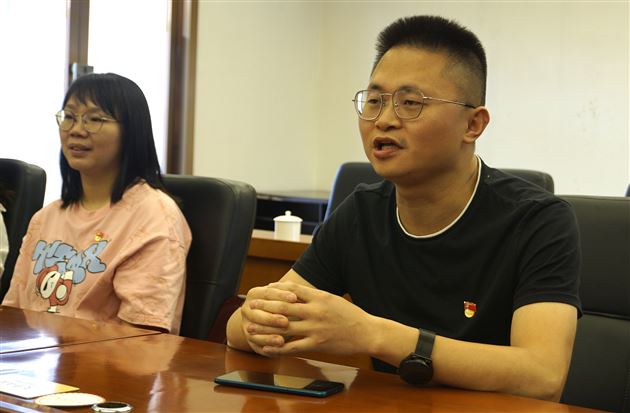 丹景台上望未来 三岔湖畔铸师魂——棠外初中党总支第一支部开展主题活动