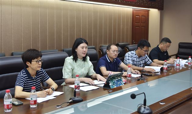 中共成都市委教育工作委员专家调研指导棠外共青团及学生社团工作