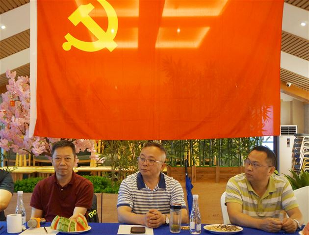 回眸忆峥嵘 翘首待硕果——棠外高2019级党工共建活动