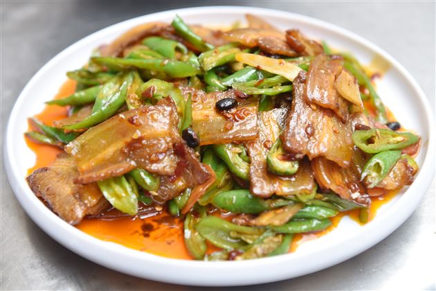 棠外成功举办第二届餐厅厨师技能大赛暨师生厨艺展示活动