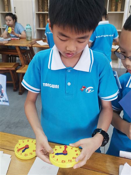 趣味闯关 快乐起航——棠外附小举行一、二年级学生智勇大闯关活动