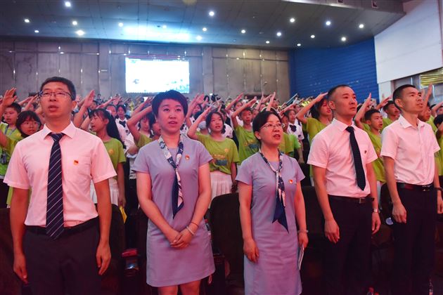 花开时节 逐梦起航——记棠外附小2022届毕业典礼