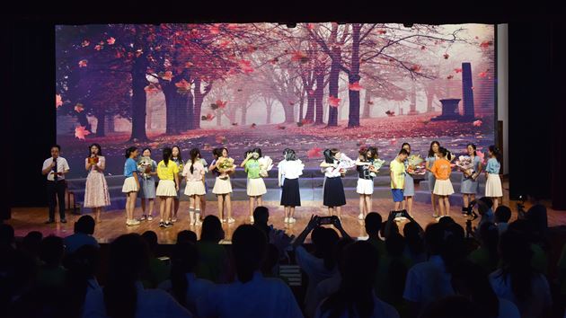 花开时节 逐梦起航——记棠外附小2022届毕业典礼 