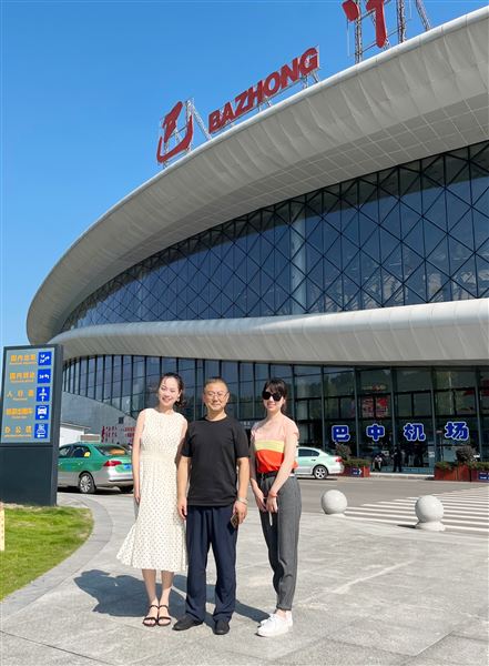 棠外初中英语教师宁妍一、邓琳凡受邀为“国培计划”骨干教师培训项目授课