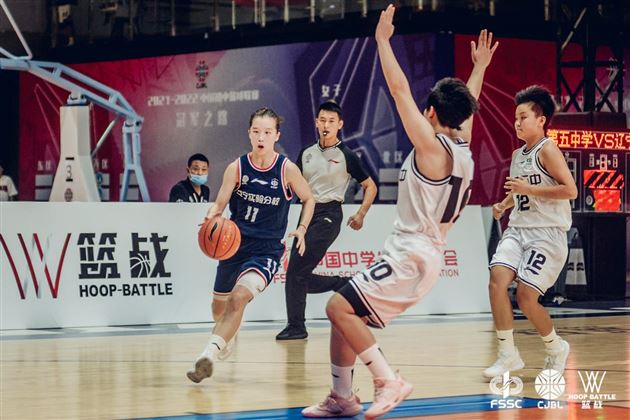 棠外教师张姗、王宏超受邀执裁四川省运会 