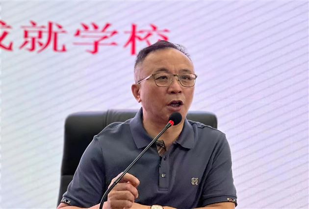 助力学生成才 棠外在行动