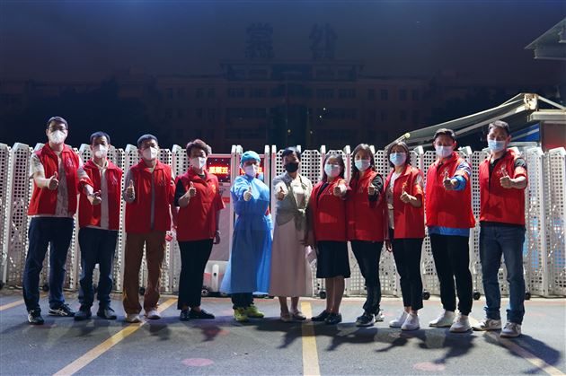 同心合力战疫情，共克时艰显担当——棠外党员教师积极参加抗疫保教志愿服务活动 