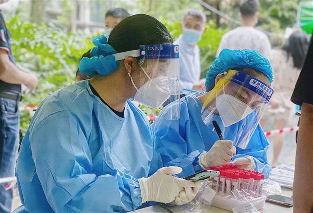 同心合力战疫情，共克时艰显担当——棠外党员教师积极参加抗疫保教志愿服务活动