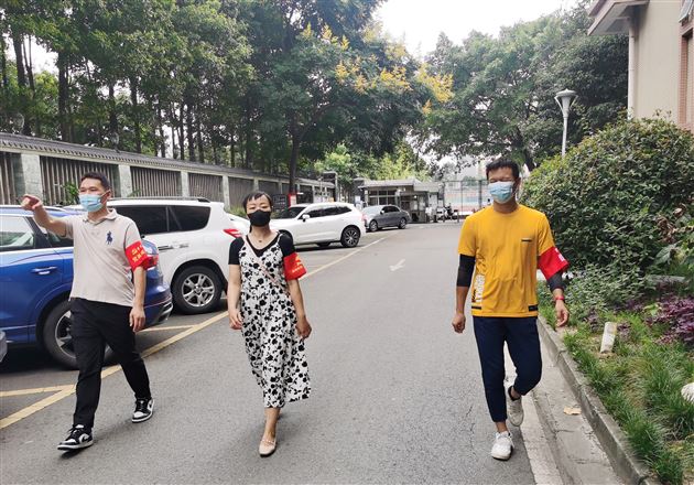 同心合力战疫情，共克时艰显担当——棠外党员教师积极参加抗疫保教志愿服务活动