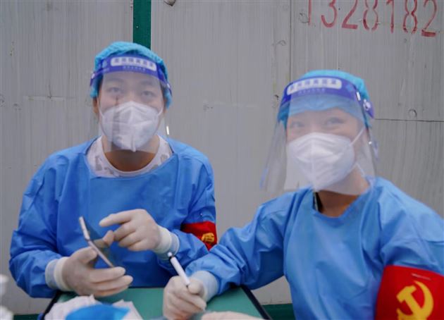 同心合力战疫情，共克时艰显担当——棠外党员教师积极参加抗疫保教志愿服务活动