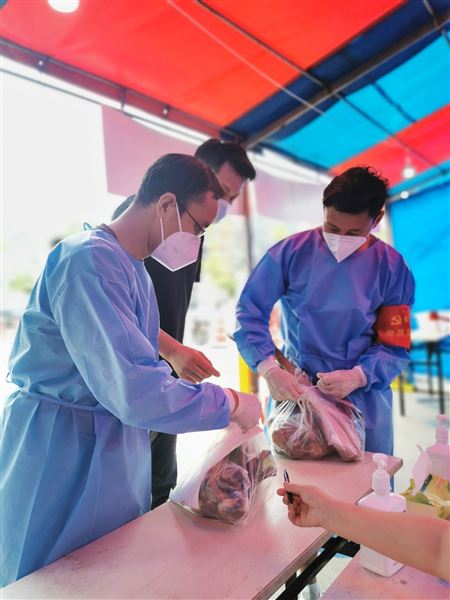 同心合力战疫情，共克时艰显担当——棠外党员教师积极参加抗疫保教志愿服务活动 