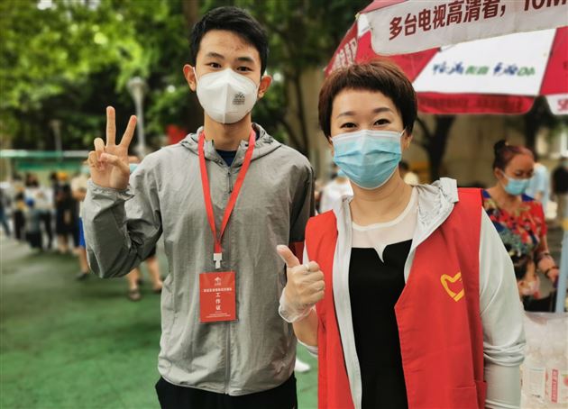 同心合力战疫情，共克时艰显担当——棠外党员教师积极参加抗疫保教志愿服务活动