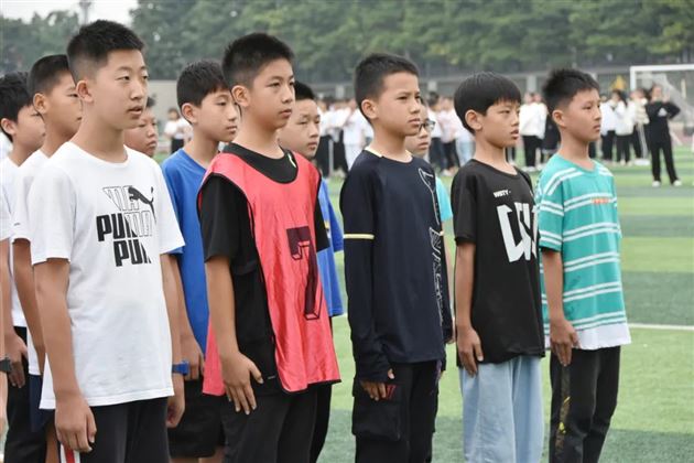 强素质·磨意志·开好局——棠外开展初2022级新生入学前教育活动 