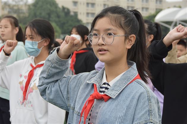 青春以梦为马 奋斗不负韶华——棠外初中举行新学年开学典礼